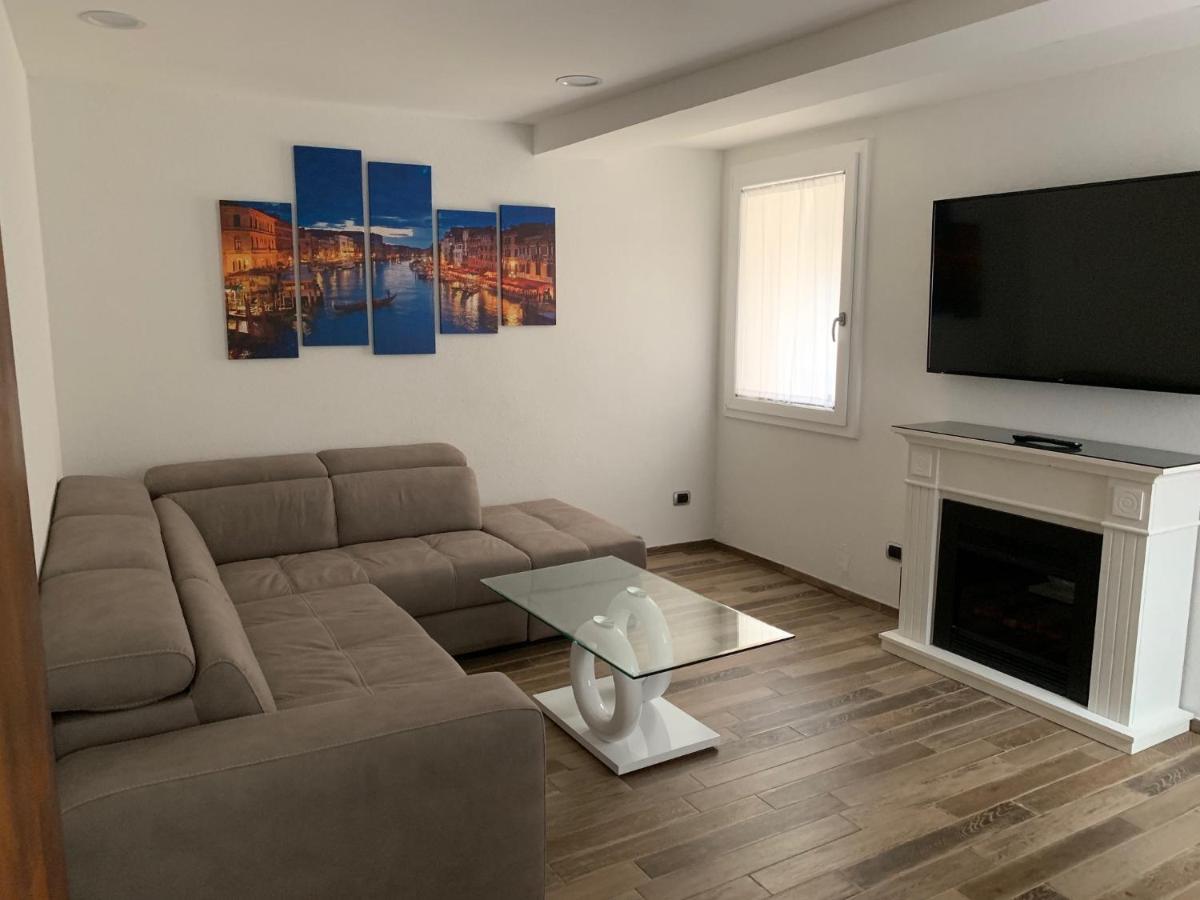 Casa Elena Villa Венеция Екстериор снимка